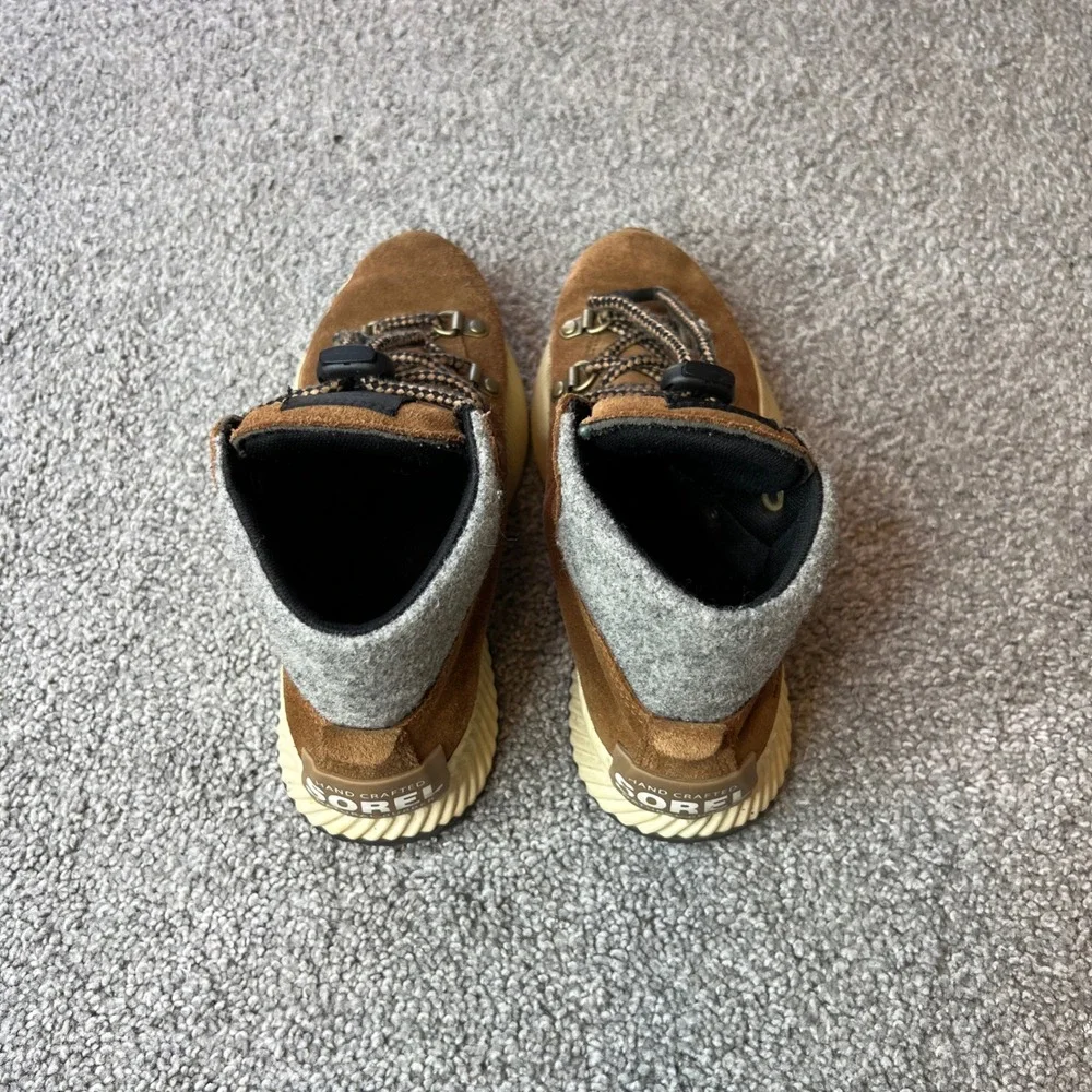 Sorel boots Kids 4 Brown Suede Winter Waterproof Lace Up out n about‎ conquest